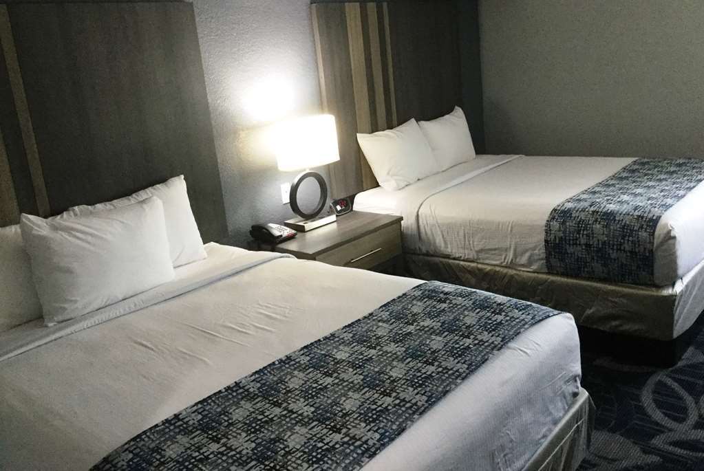 Baymont Inn & Suites Shawnee Habitación foto