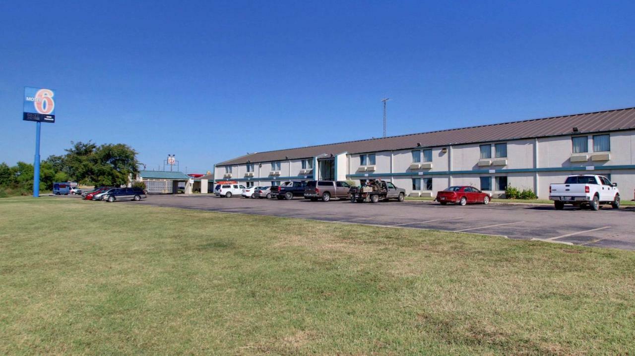 Baymont Inn & Suites Shawnee Exterior foto